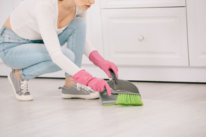 Sweeping your floor is one of the best ways to ant-proof your Marysville WA home. Western Exterminator, formerly Pratt Pest